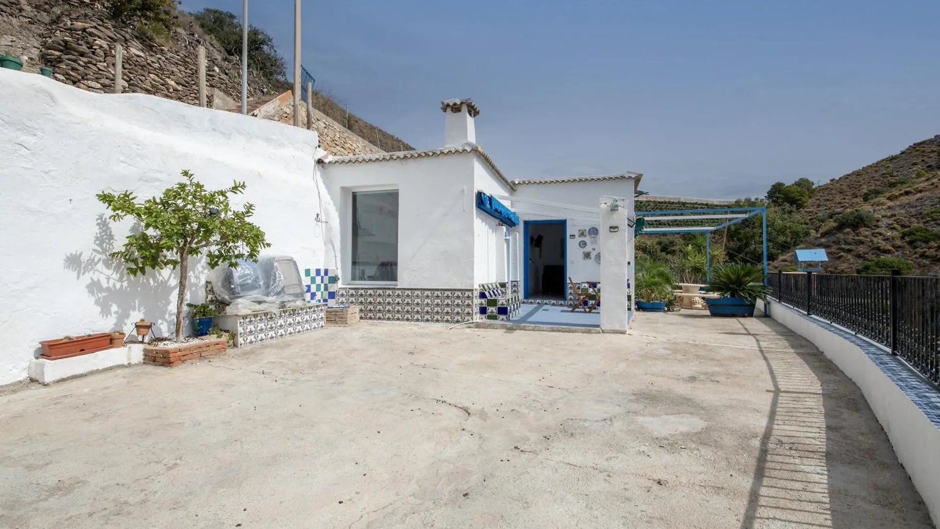 Holiday home Lathe Biosas Villa Melicena